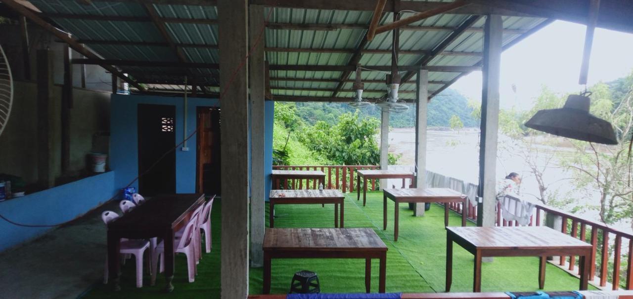 Villa Mekong Guesthouse Muang Pakbèng Eksteriør billede