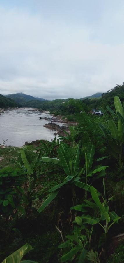 Villa Mekong Guesthouse Muang Pakbèng Eksteriør billede