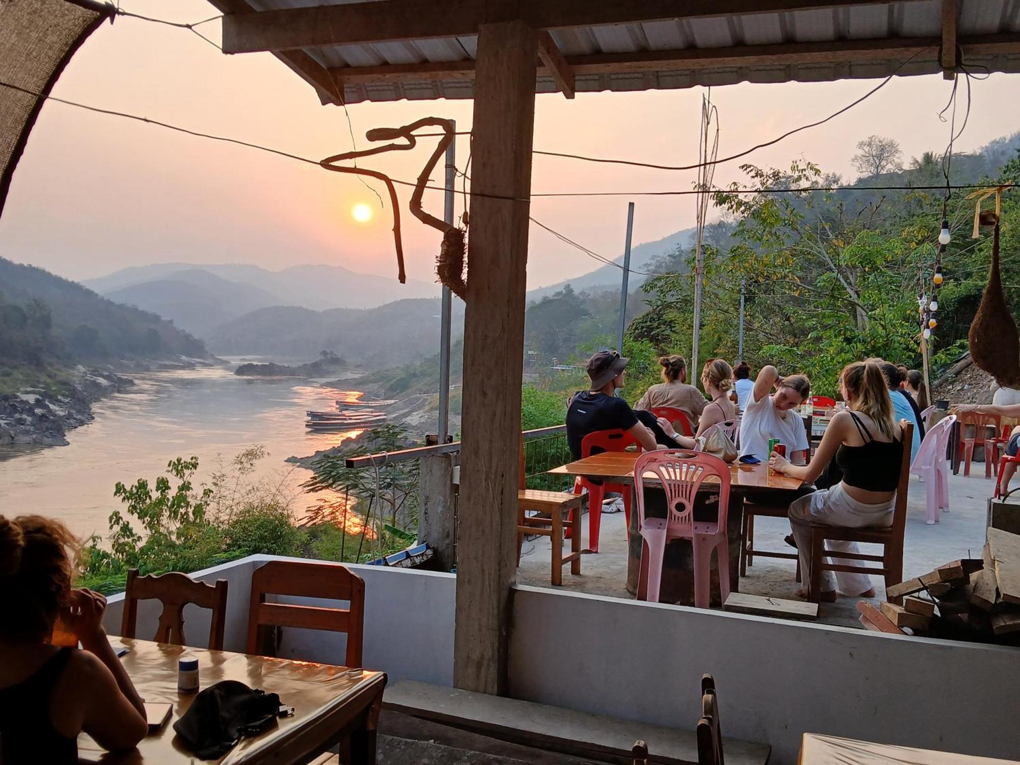 Villa Mekong Guesthouse Muang Pakbèng Eksteriør billede