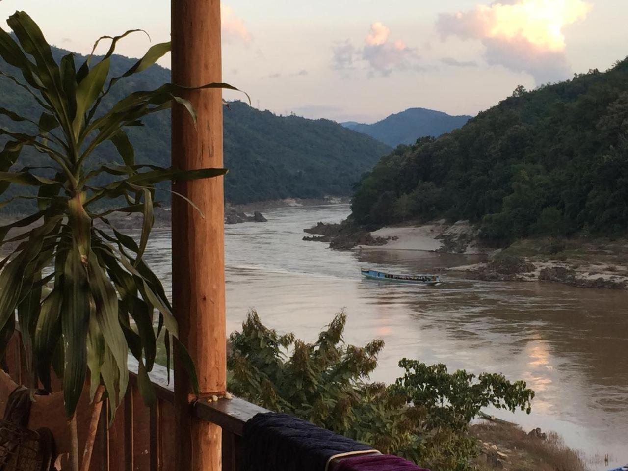 Villa Mekong Guesthouse Muang Pakbèng Eksteriør billede