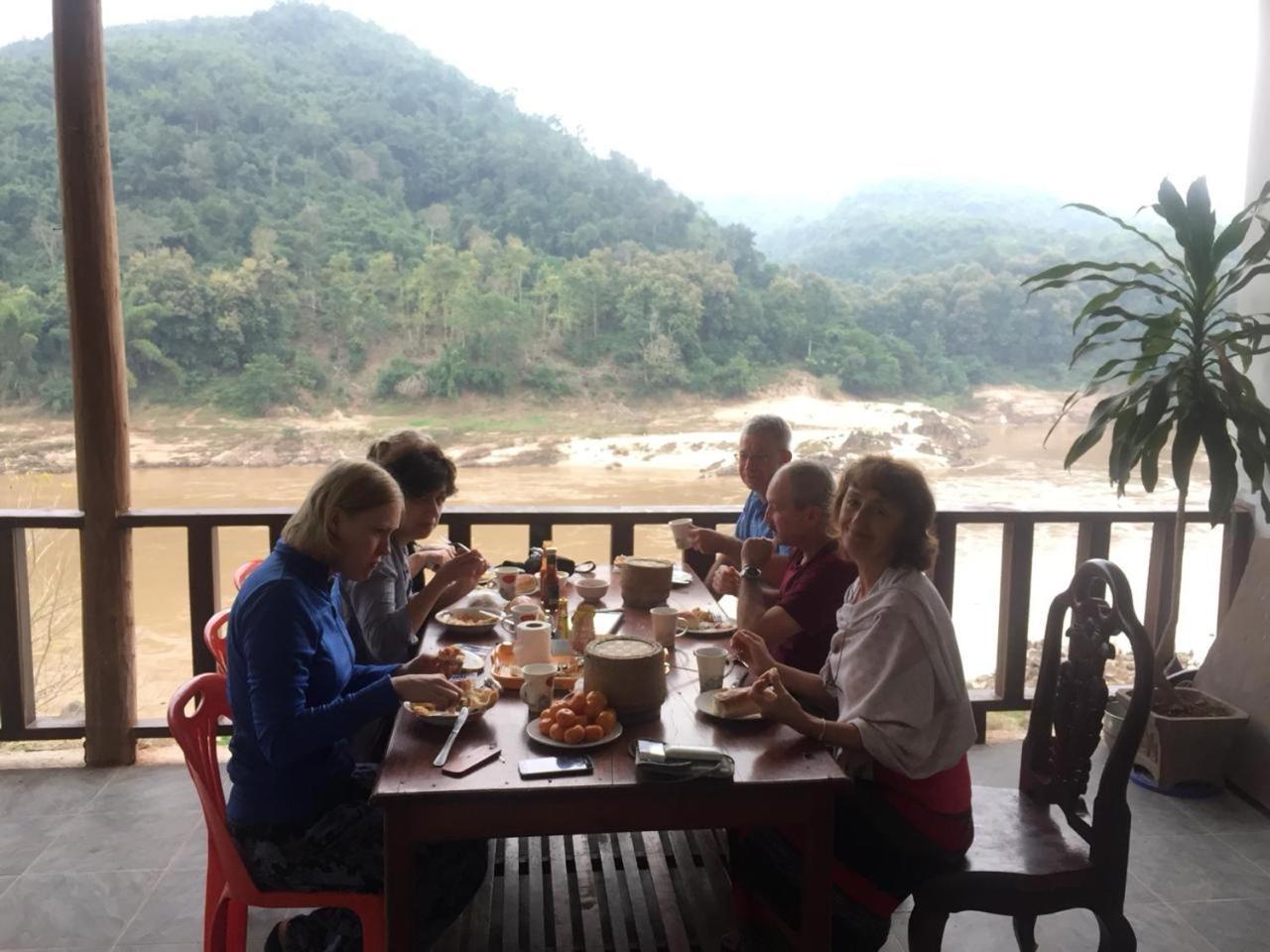 Villa Mekong Guesthouse Muang Pakbèng Eksteriør billede