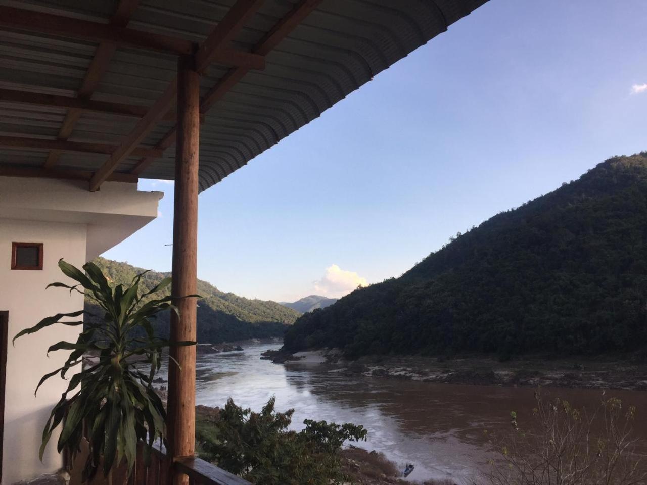 Villa Mekong Guesthouse Muang Pakbèng Eksteriør billede